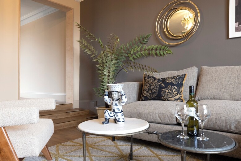 30 Castle Street Aparthotel