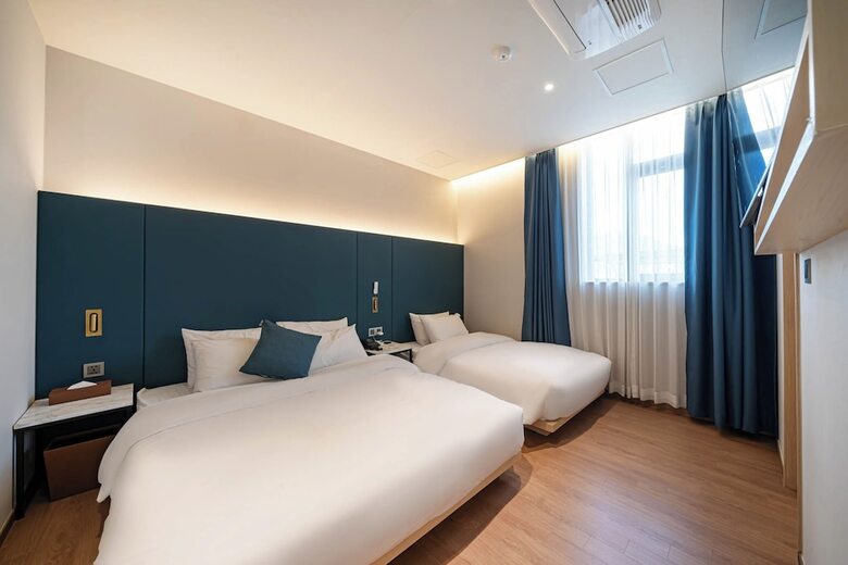Brown Dot Hotel Gijang Station