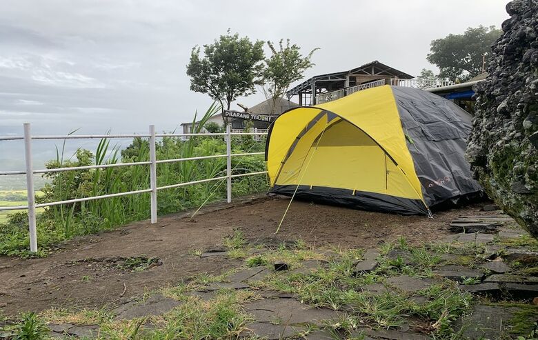 Bed & Breakfast Camping Ground Watu Amben