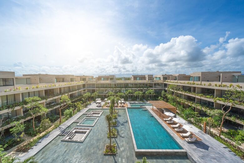 Mistiq Tulum