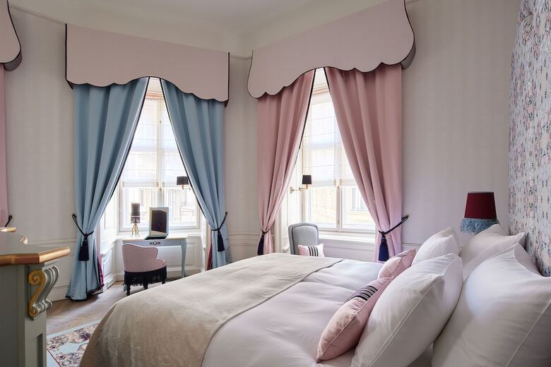 Hotel The Leo Grand