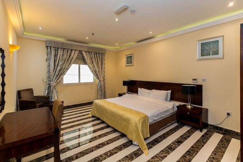 Aparthotel Royal Mirage Hotel And Apartments