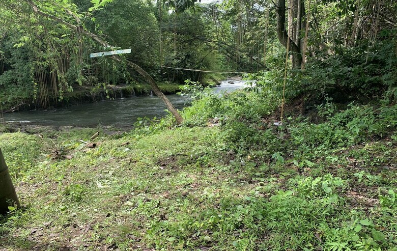 Bed & Breakfast Teratai Biru River Camping Ground