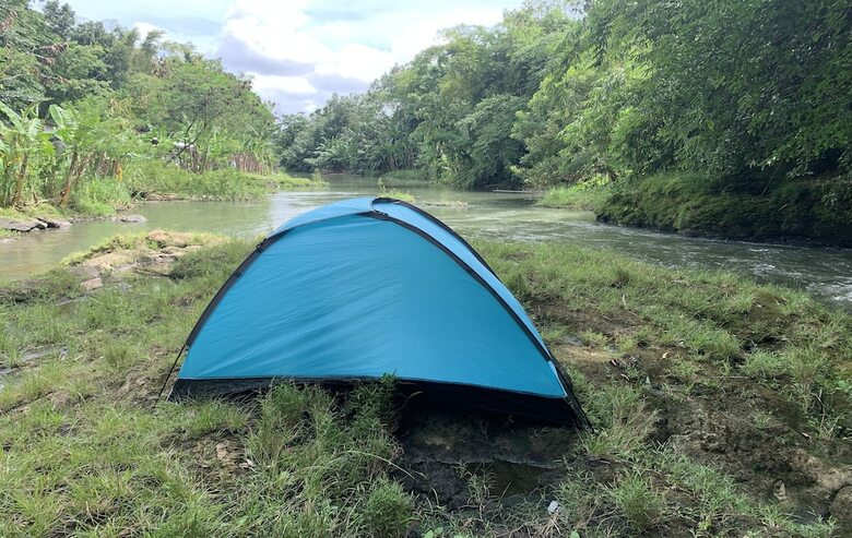 Bed & Breakfast Teratai Biru River Camping Ground