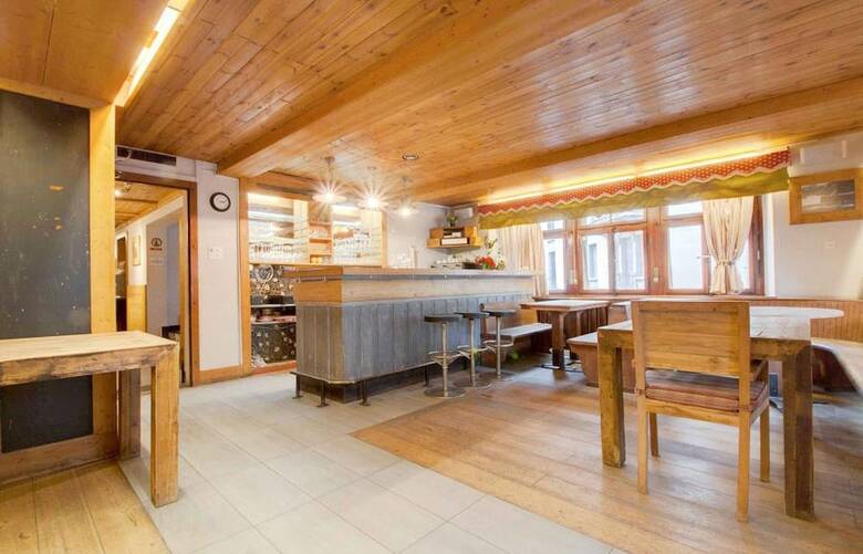 Bed & Breakfast Hotel De La Poste