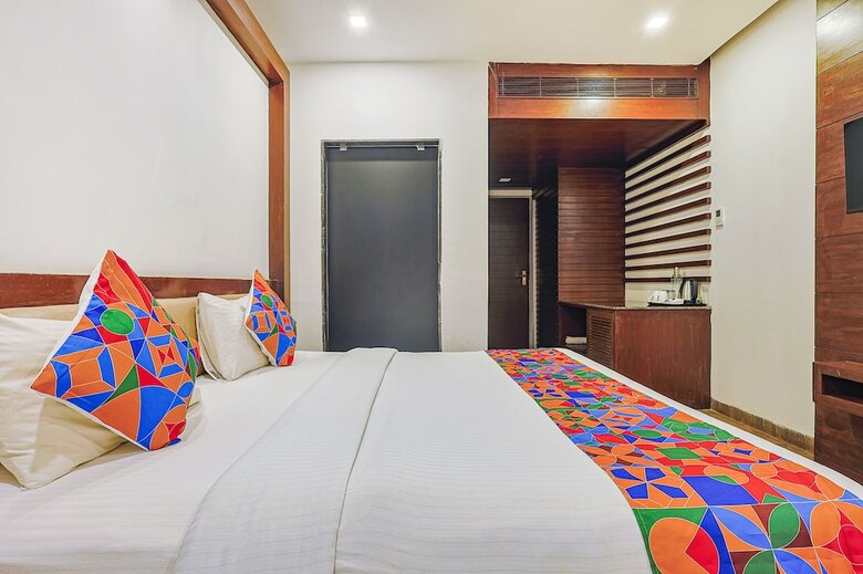 Fabhotel Prime 7 Eleven Resort