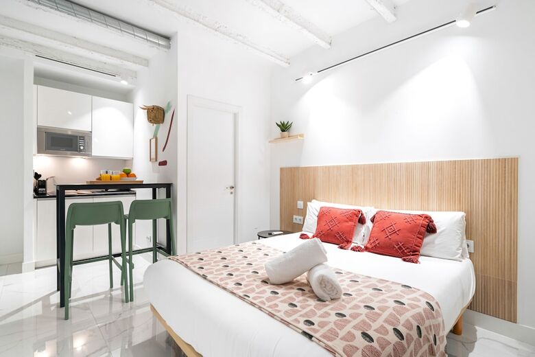 Aparthotel Dobo Madrid Luna