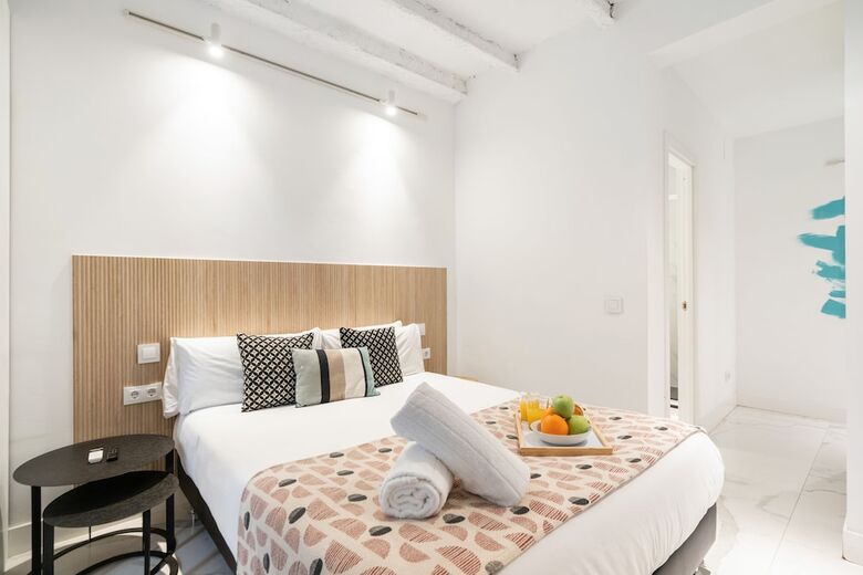Aparthotel Dobo Madrid Luna