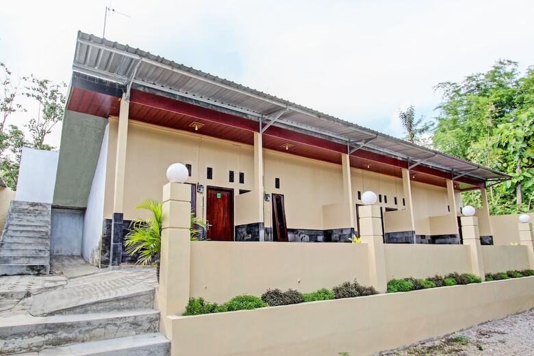 Hotel Capital O 93533 Griya Denok