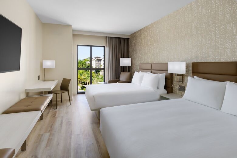 AC Hotel By Marriott Naples 5th Avenue