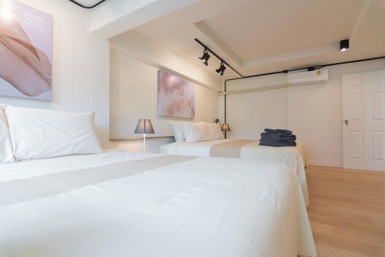 Mini-me Hubs - Charm Suites In Old City