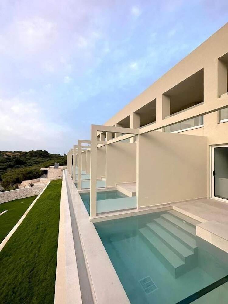 Hotel Myzith Luxury Suites