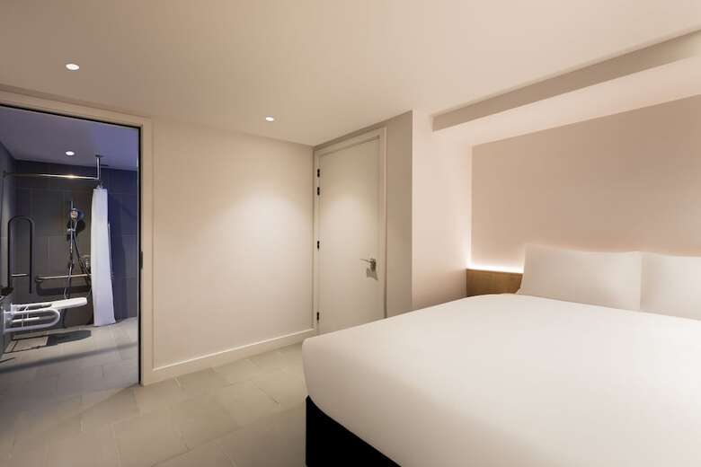 Zedwell Underground Hotel Tottenham Court Road