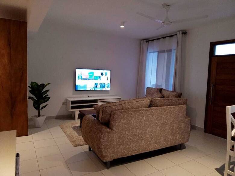 Hotel Pontoon Residence & Suites