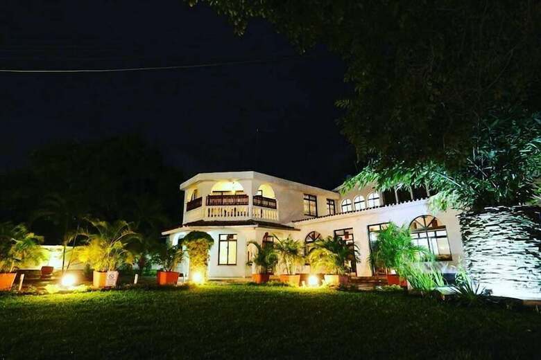 Hotel Pontoon Residence & Suites