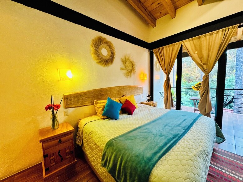 Encino House Hotel Boutique