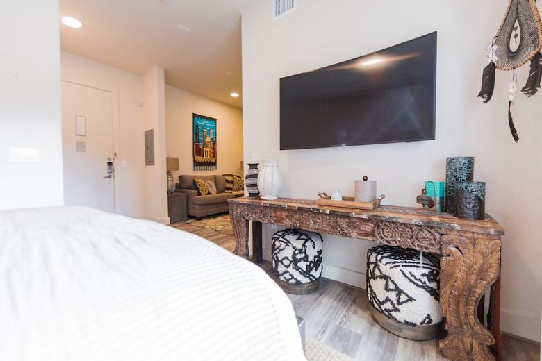 Bishop Arts Hotel By Qresorts.