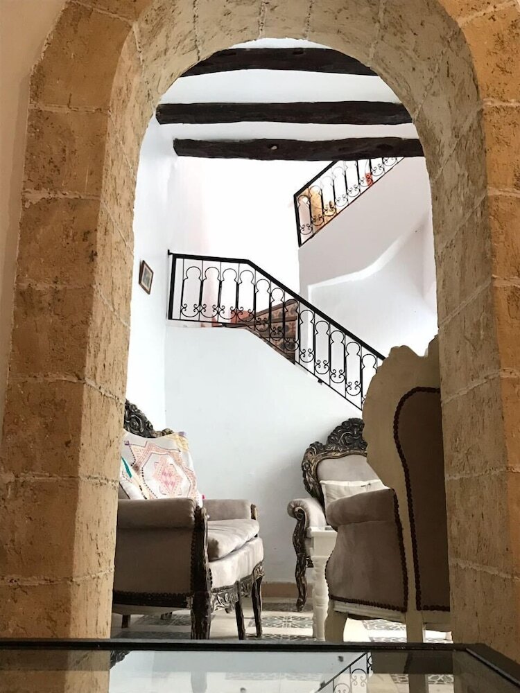 Riad Lalla Zina