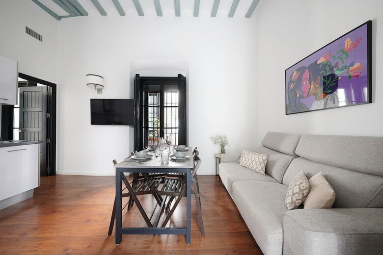 Aparthotel Numa Seville Alegre