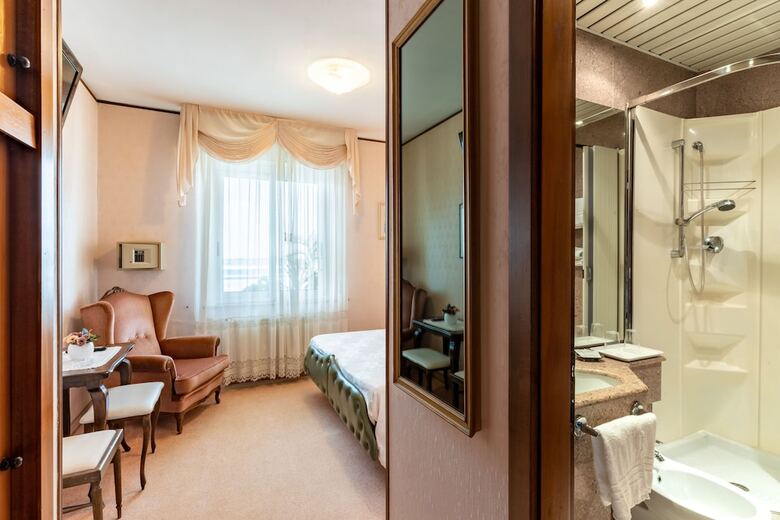 Hotel Eden