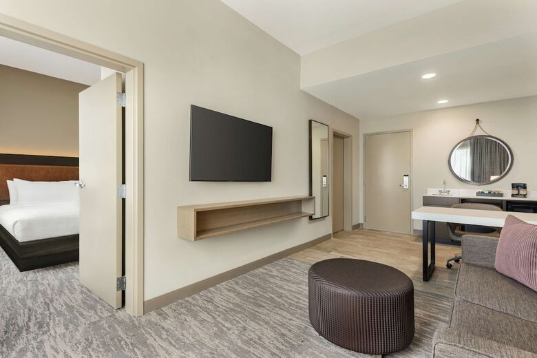 Hotel Embassy Suites By Hilton Round Rock