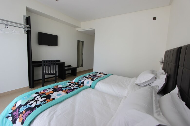 Hotel El  Djenina
