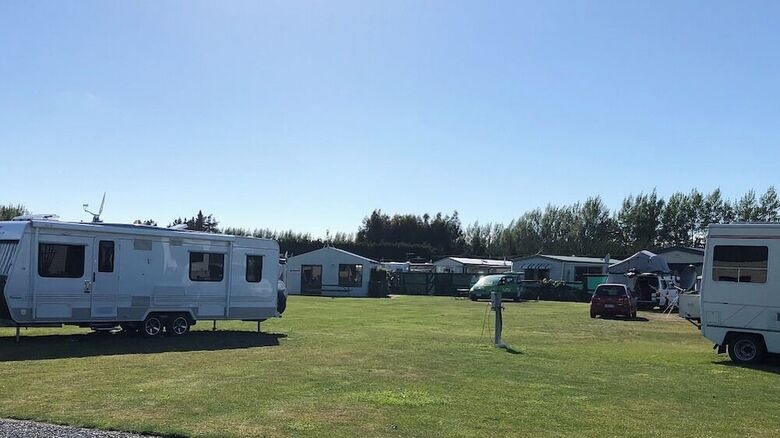 Motel Riverlands Holiday Park