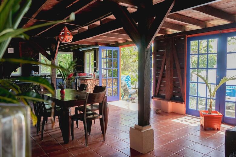 Hotel Mosana Reef Garden B&B