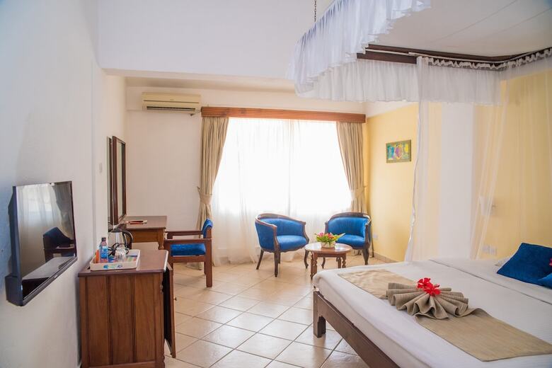 Hotel Nyali Beach Holiday Resort