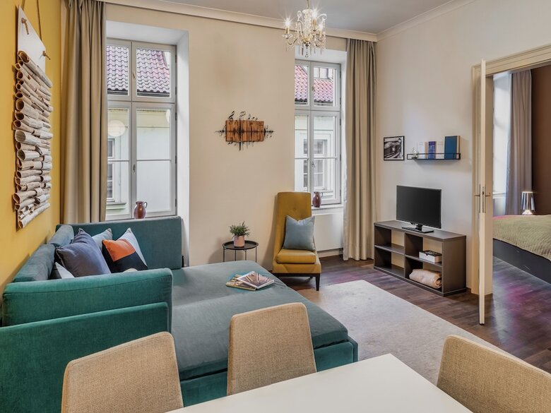 4 Arts Apartments By Adrez Living