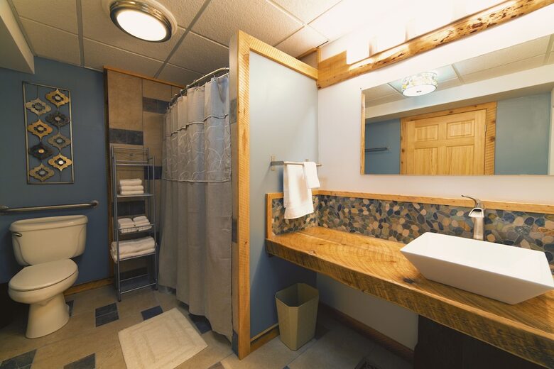 Ski Inn
