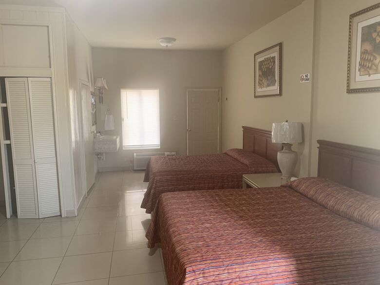 Hotel Plaza Riviera