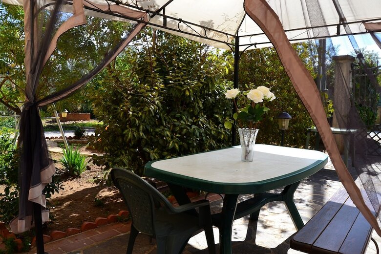 Bed & Breakfast B B S Elia Villa Surrounded By Greenery Inside The Historic Dubini Park