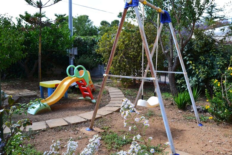 Bed & Breakfast B B S Elia Villa Surrounded By Greenery Inside The Historic Dubini Park