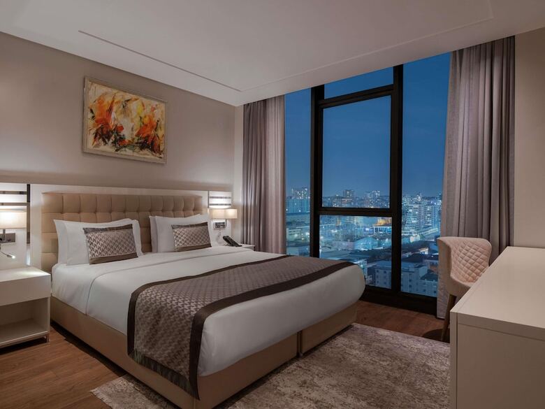 Hotel M�venpick Living Istanbul West
