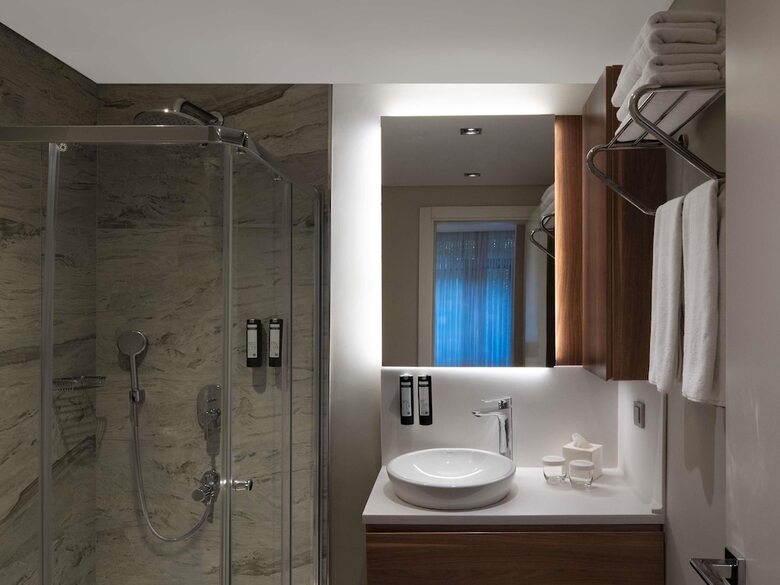 Hotel M�venpick Living Istanbul West