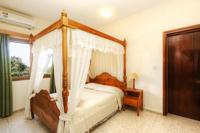 Room-one Bedroom Apartment In Paphos