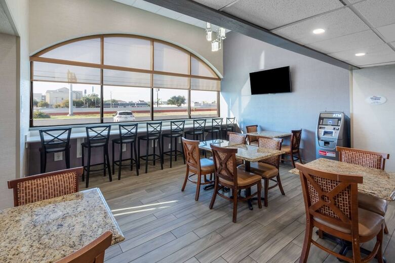 Hotel Baymont By Wyndham Mcallen/pharr