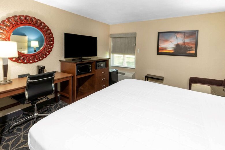 Hotel Baymont By Wyndham Mcallen/pharr