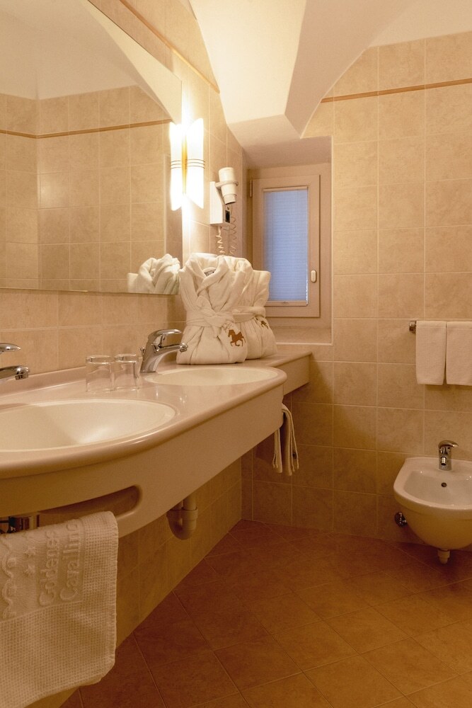 Hotel Goldenes R�ssl