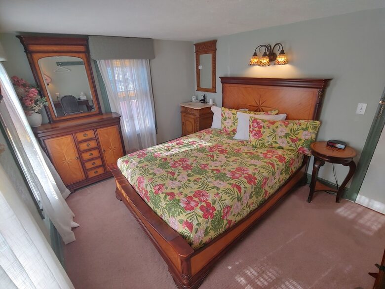 Island Guest House B&B