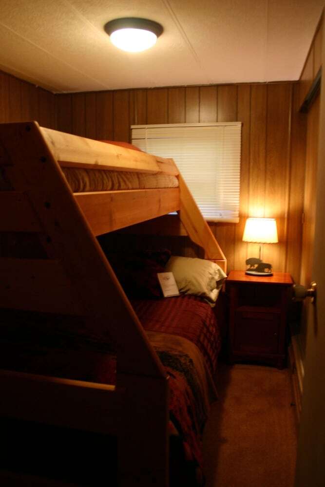 Hotel Yellowstone Wildlife Cabins