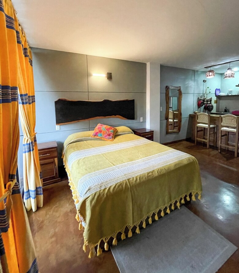 Madre Tierra Hotel & Coworking & Hostal