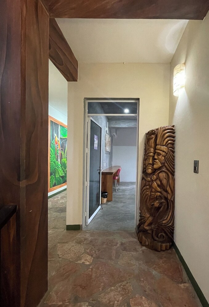 Madre Tierra Hotel & Coworking & Hostal