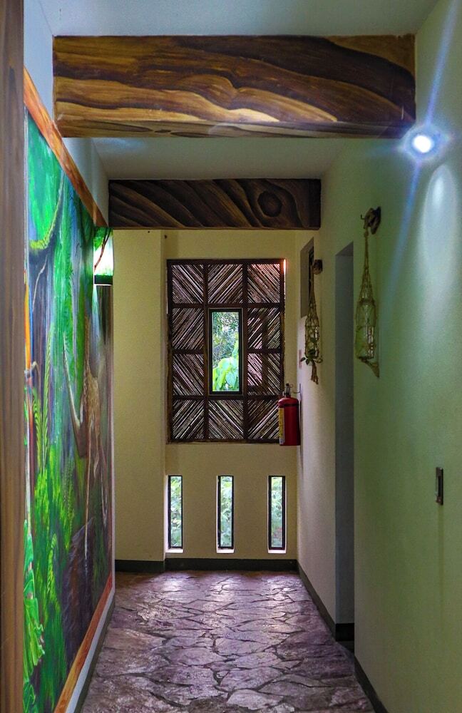 Madre Tierra Hotel & Coworking & Hostal