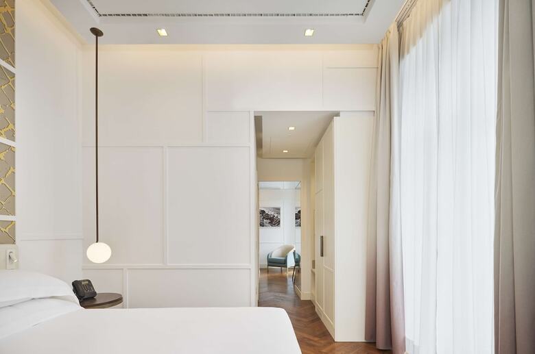 Hotel De Bonart Naples, Curio Collection By Hilton