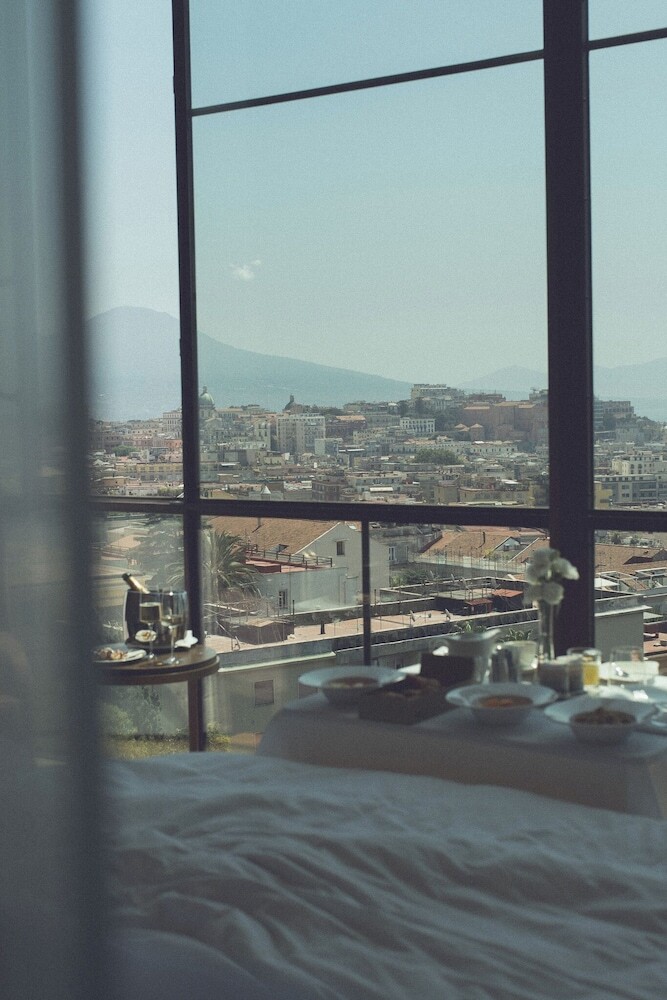 Hotel De Bonart Naples, Curio Collection By Hilton