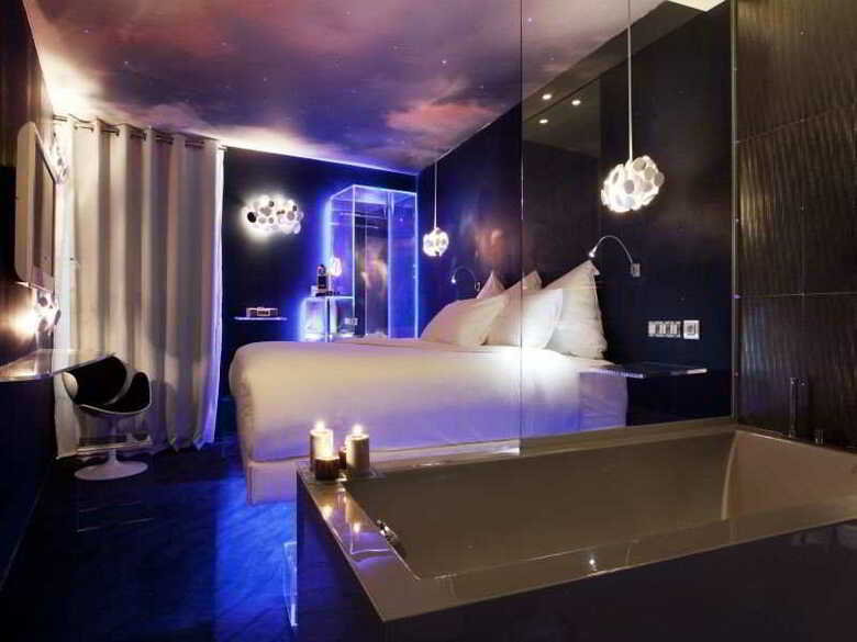 Seven Hotel