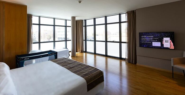 Hotel V�rtice Indalo Almer�a