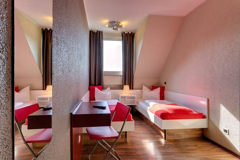 Meininger Hotel K�ln City Center